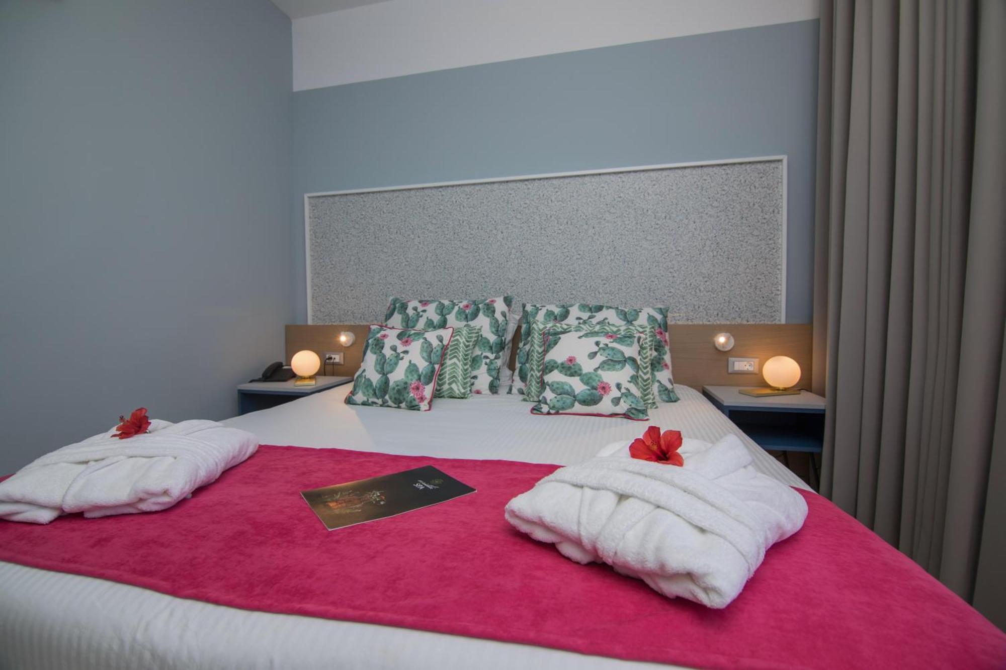 Lindos Breeze Beach Hotel Kiotari Ngoại thất bức ảnh