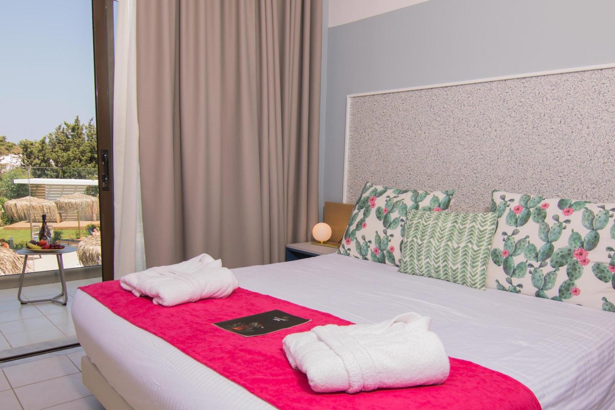 Lindos Breeze Beach Hotel Kiotari Ngoại thất bức ảnh